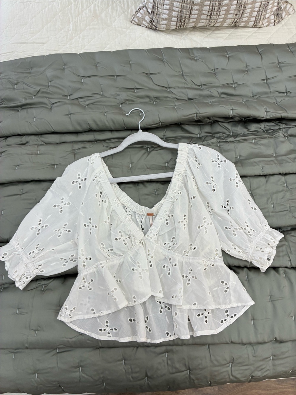 NWT Free People White Eyelet Ruffle Peasant Top